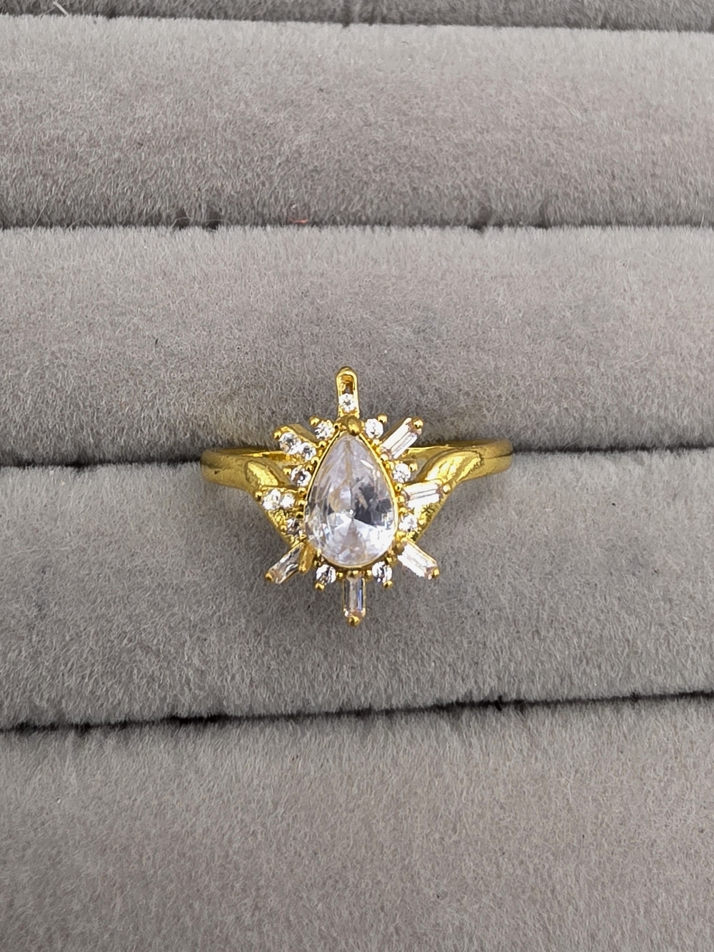 Gold-Tone Teardrop Sunburst Ring Size 8 with Clear Stone